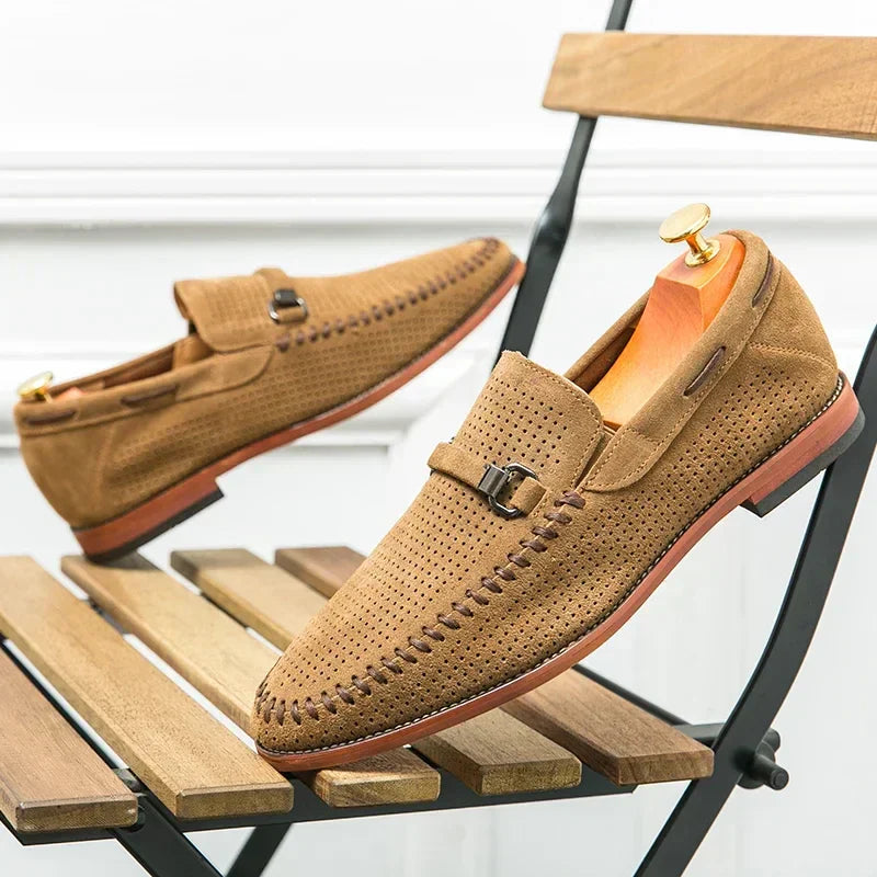 Men's buckled slip-on leather loafers