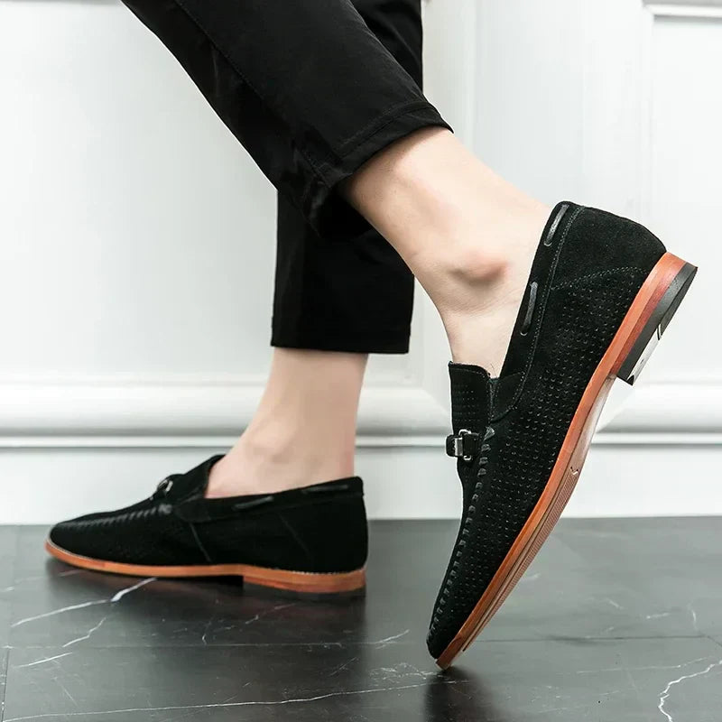 Men's buckled slip-on leather loafers