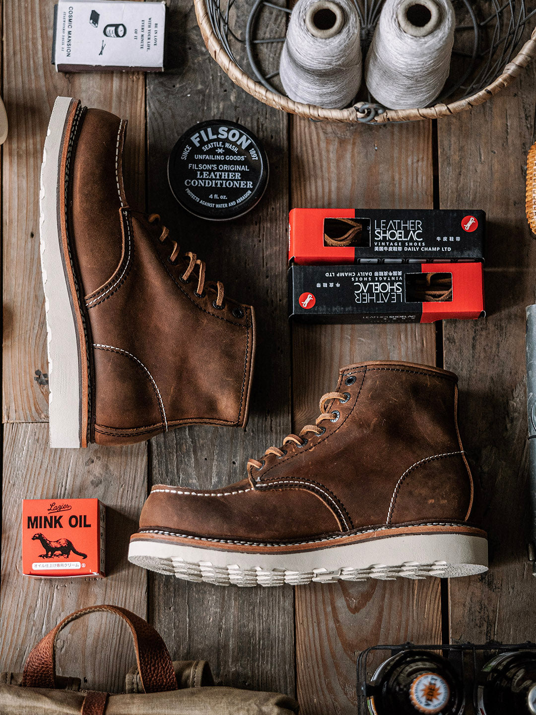 Full grain leather men's Moc Toe work boots