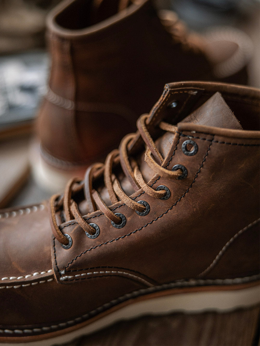 Full grain leather men's Moc Toe work boots