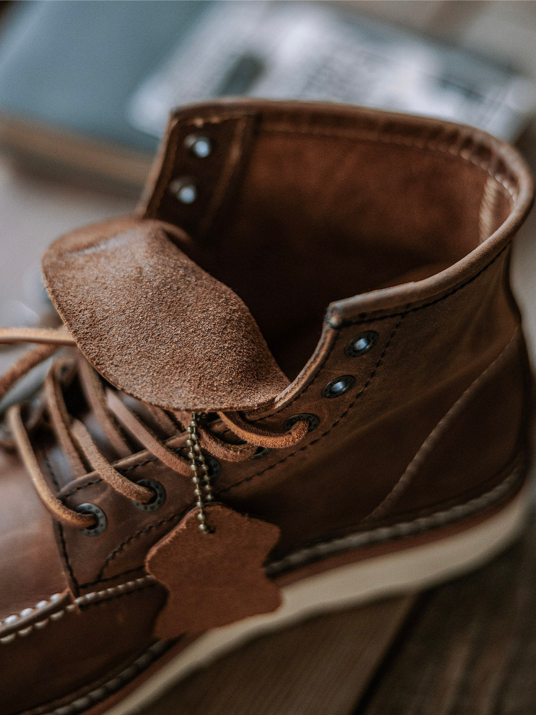 Full grain leather men's Moc Toe work boots
