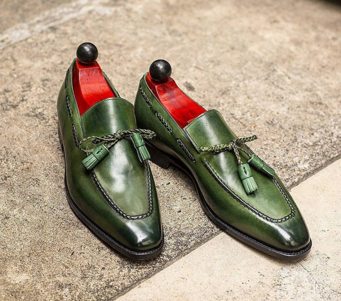 Men’s Retro Green Tassel Loafers – Classic Slip-On Dress Shoes
