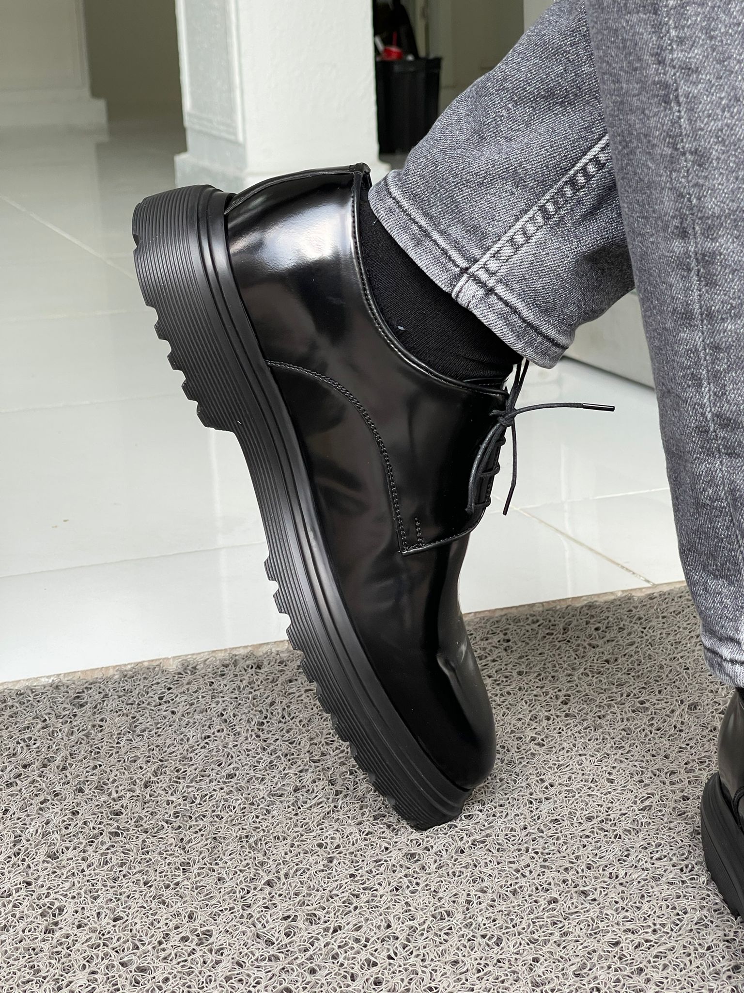 James | Men’s Black Leather Shoes – Lace-Up Dress Shoes with EVA Sole