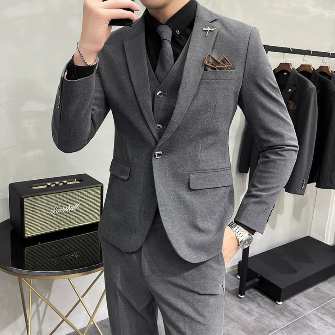 Men’s Elegant Business Suit – 3 Piece Slim Fit Tailored Suit Set