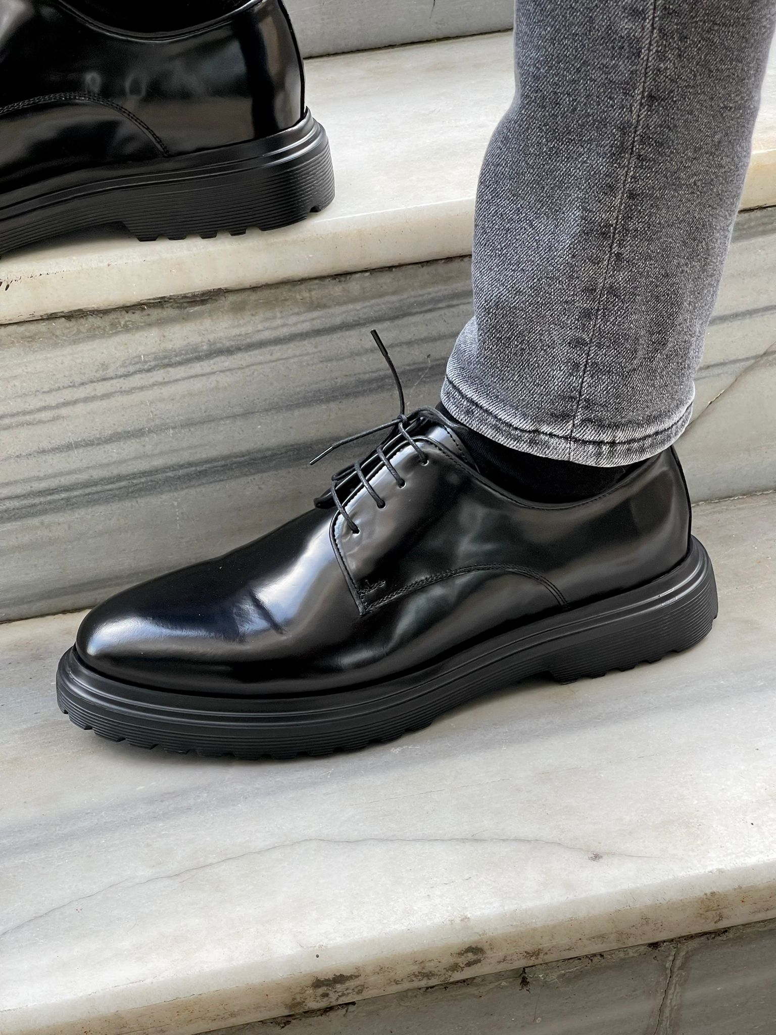 James | Men’s Black Leather Shoes – Lace-Up Dress Shoes with EVA Sole