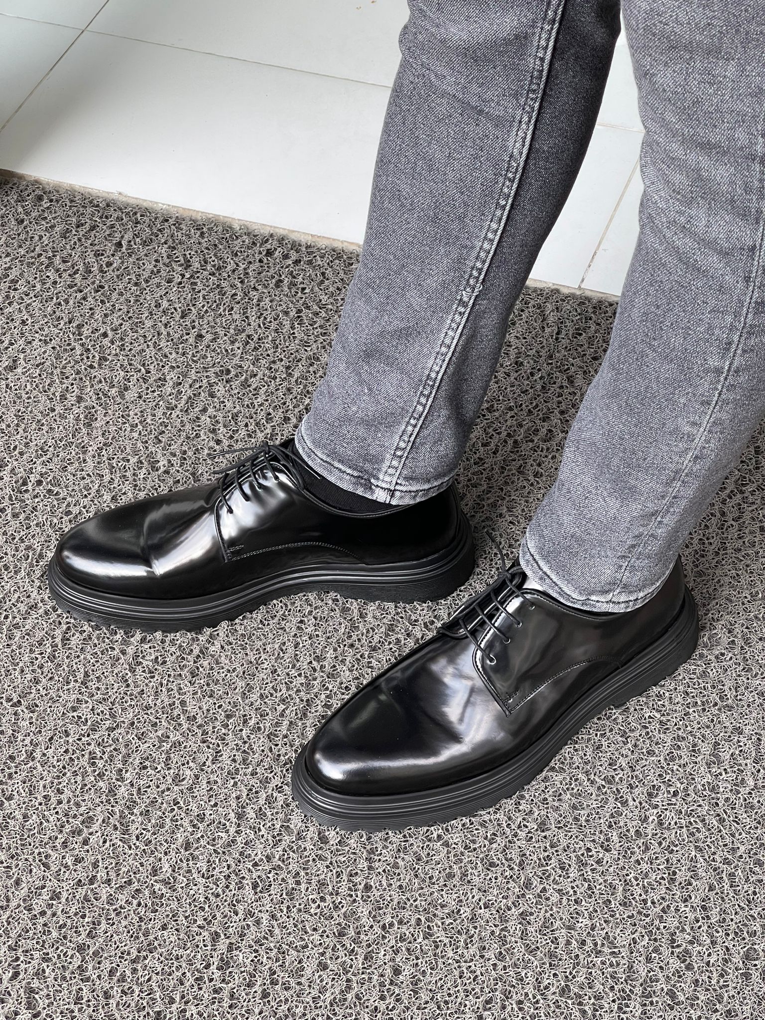 James | Men’s Black Leather Shoes – Lace-Up Dress Shoes with EVA Sole