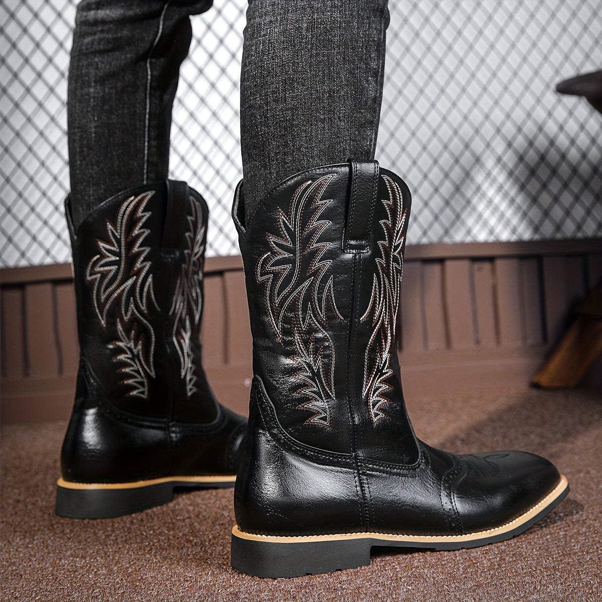 Premium Leather Roper Boots – Men’s Classic Western Cowboy Boots with Durable Sole