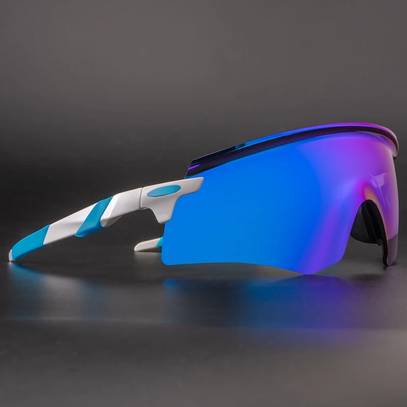 Men’s Sunglasses – Polarized Lenses – UV Protection – Lightweight Frame
